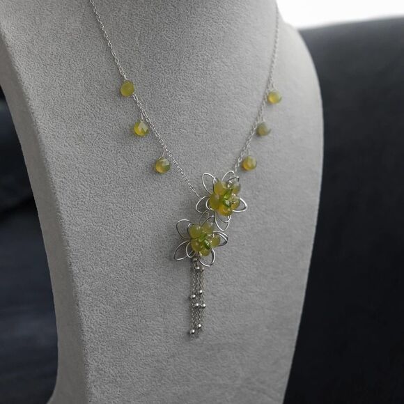 Hand Wrought Sterling Silver Flower Tassel Necklace Green Faceted Beads  Pearls - Picture 3 of 13